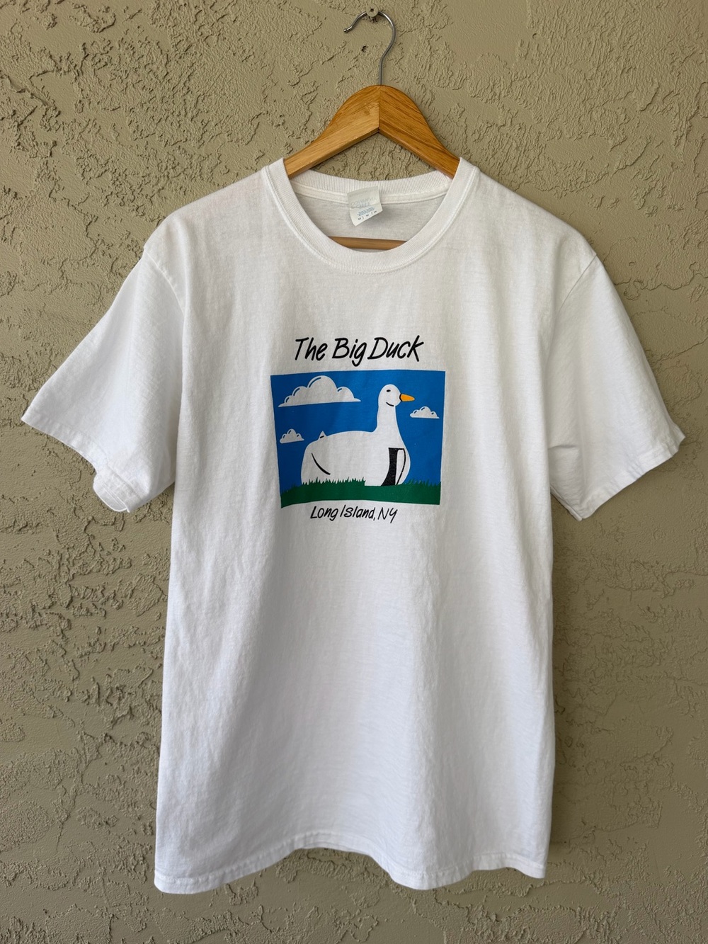 The Big Duck Long Island NY Graphic T-Shirt White M